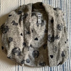 PINK VICTORIA SECRET ROBE